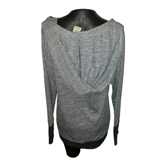 The Balance Collection Heather Grey Hoodie Women's Gray Sweater NWT [B37#5] - Picture 2 of 7